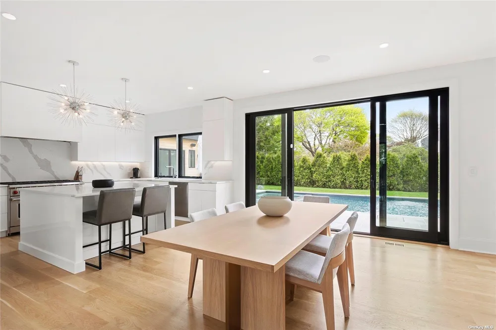 38 Sherrill East Hampton, NY 11937