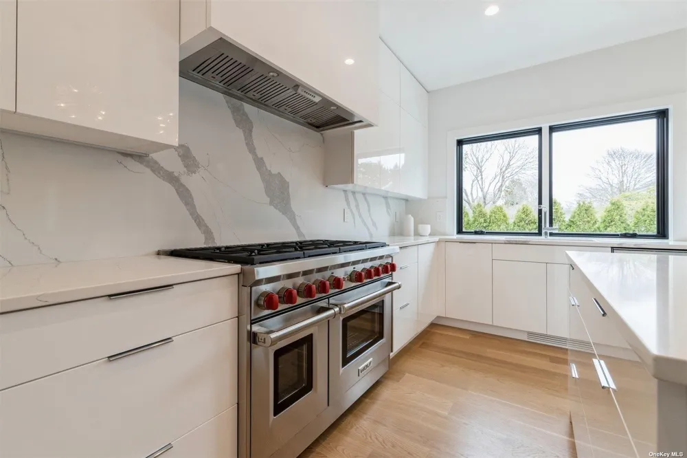 38 Sherrill East Hampton, NY 11937