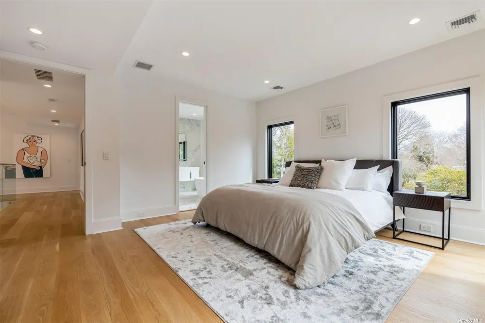 38 Sherrill East Hampton, NY 11937