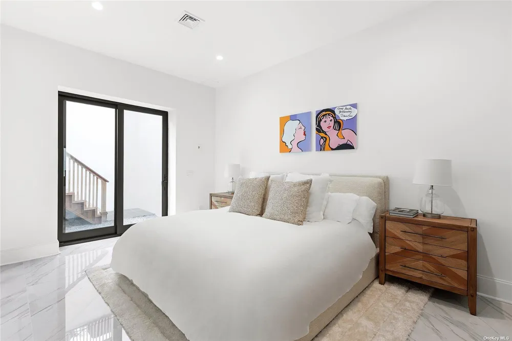 38 Sherrill East Hampton, NY 11937