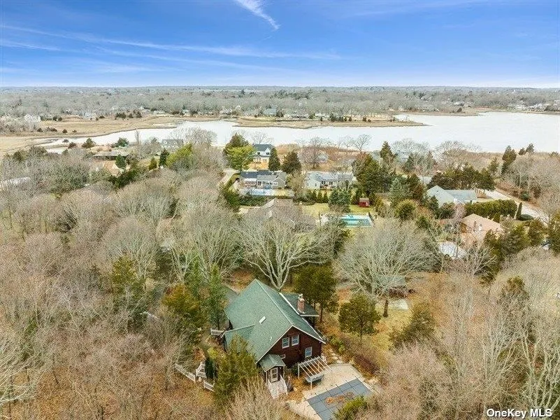 380 Private Road Southold, NY 11971