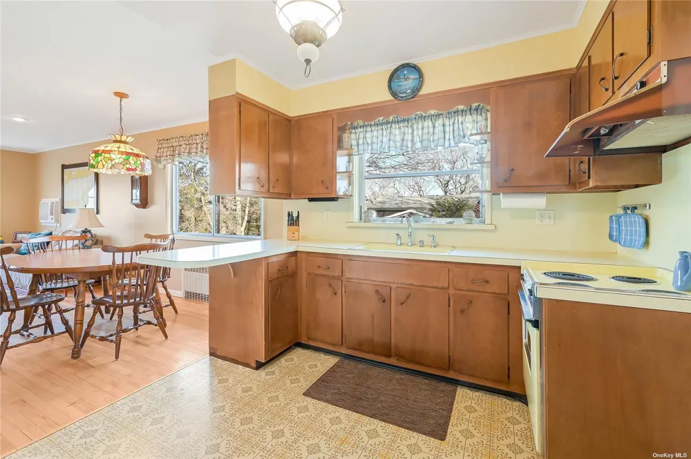 415 Southern Cross Cutchogue, NY 11935