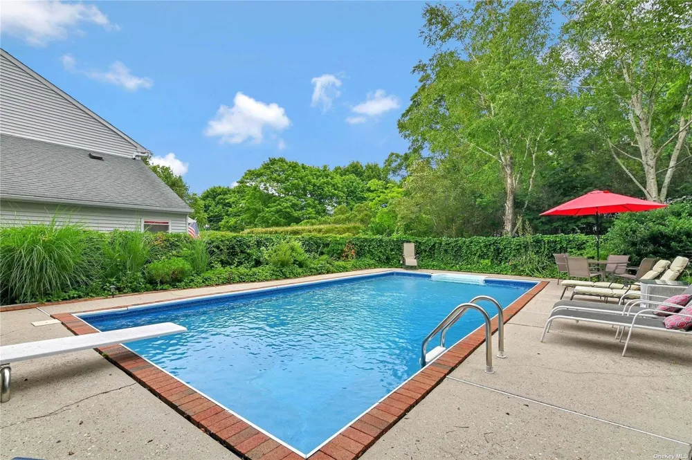 530 Stillwater Avenue Cutchogue, NY 11935