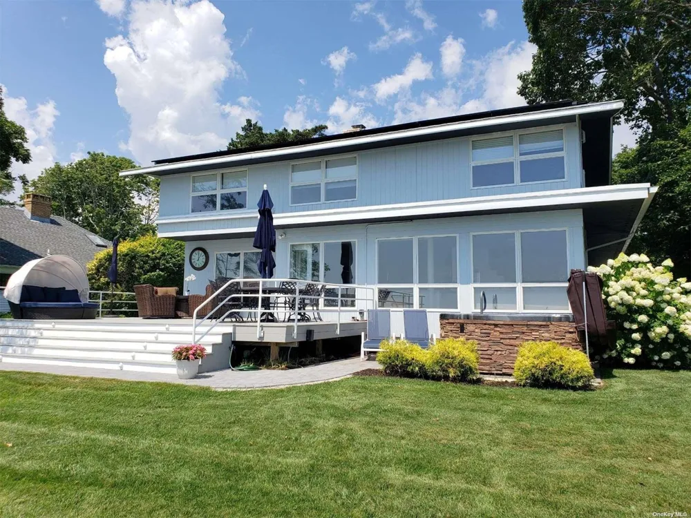 11 Beach Road Jamesport, NY 11947