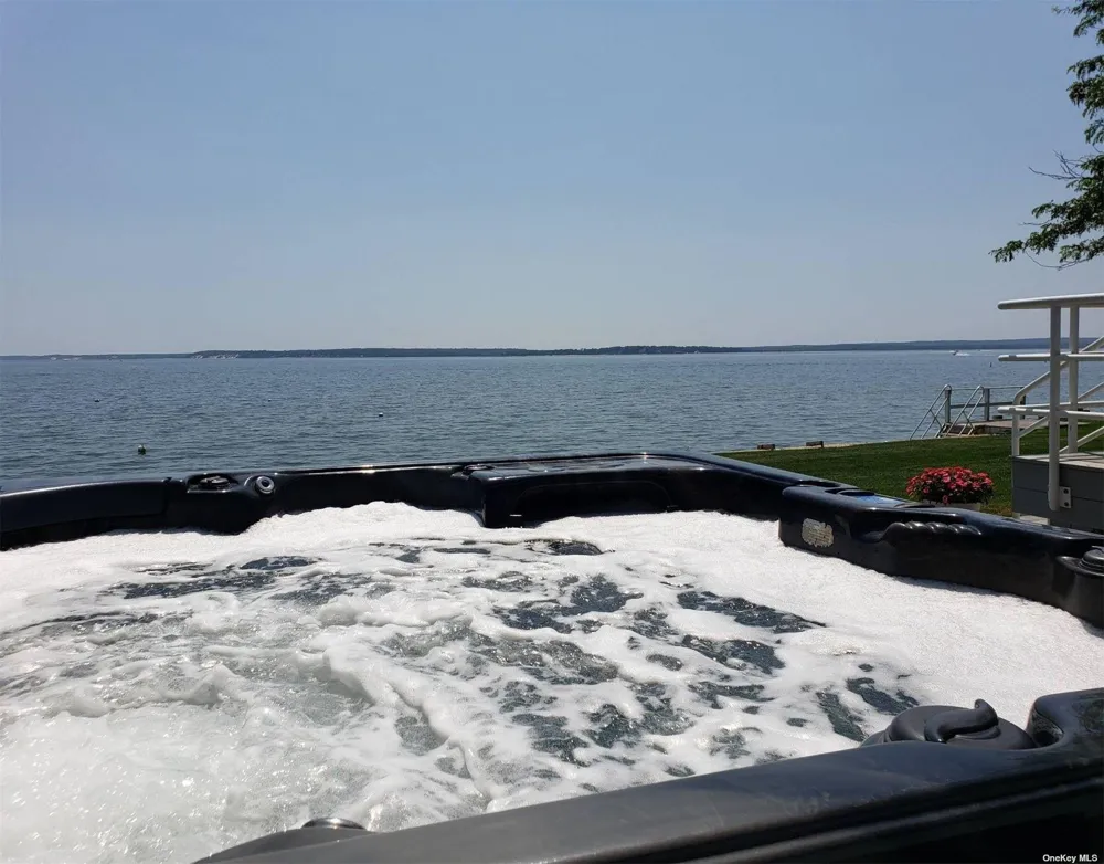11 Beach Road Jamesport, NY 11947