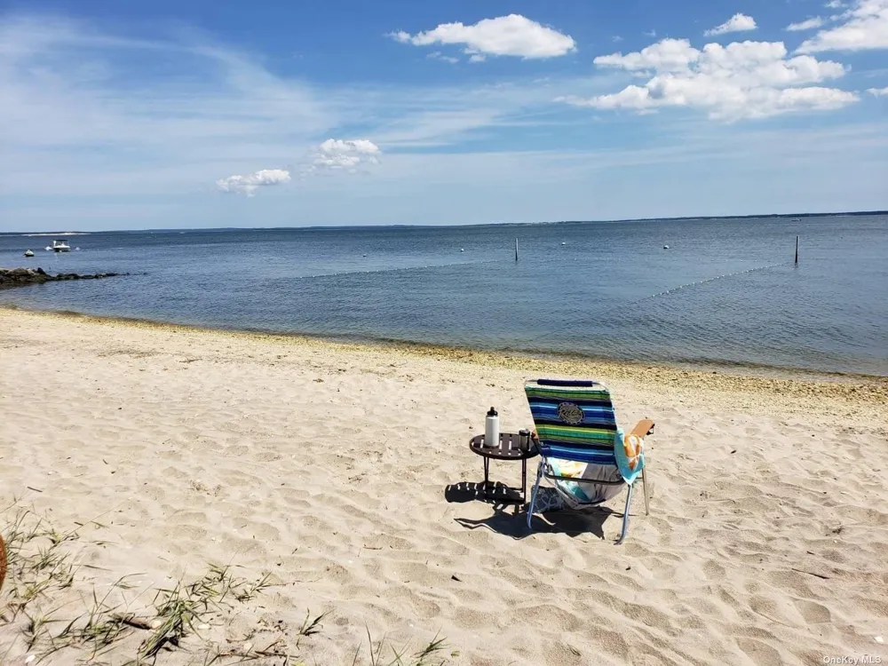 11 Beach Road Jamesport, NY 11947