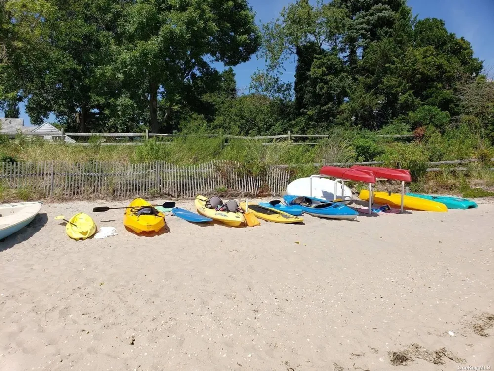 11 Beach Road Jamesport, NY 11947