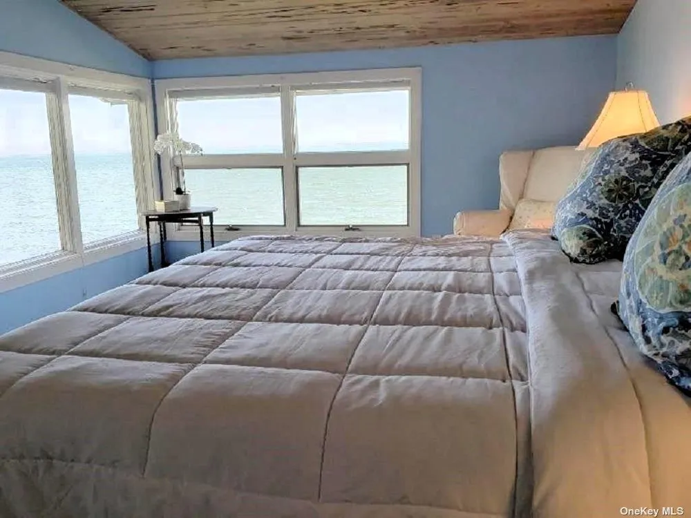 11 Beach Road Jamesport, NY 11947