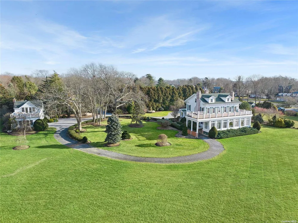 104 Union Avenue Center Moriches, NY 11934
