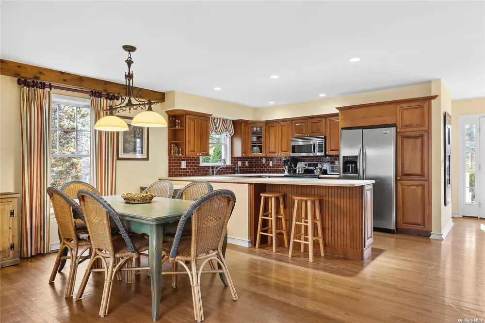 104 Union Avenue Center Moriches, NY 11934