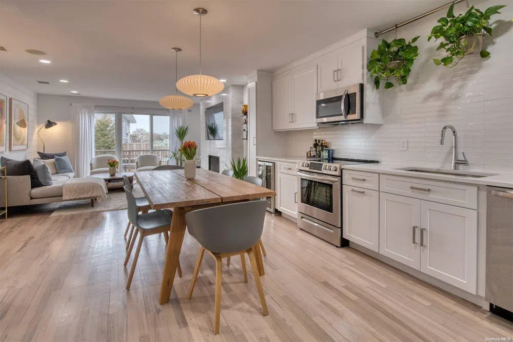 3029 Mitchell Road Westhampton Beach, NY 11978