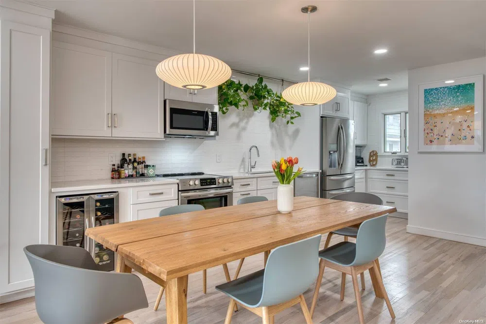 3029 Mitchell Road Westhampton Beach, NY 11978