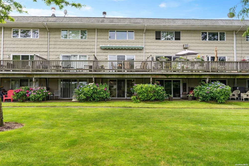 3029 Mitchell Road Westhampton Beach, NY 11978