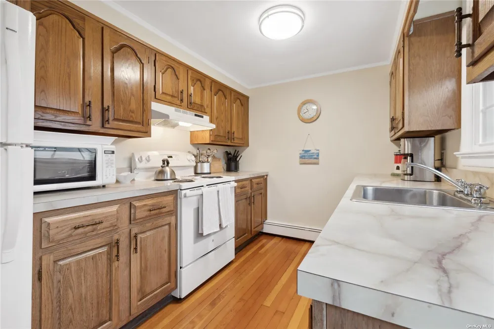 220 Fiddler Lane Greenport, NY 11944