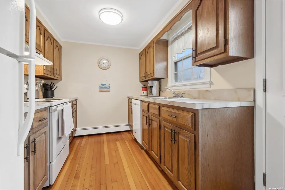 220 Fiddler Lane Greenport, NY 11944
