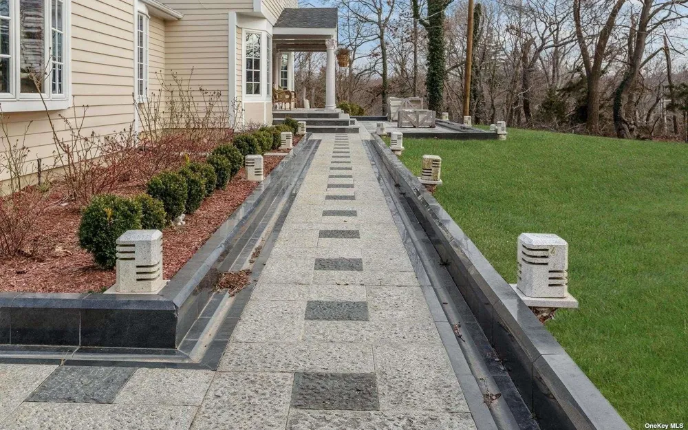 7 Old Field Road Setauket, NY 11733