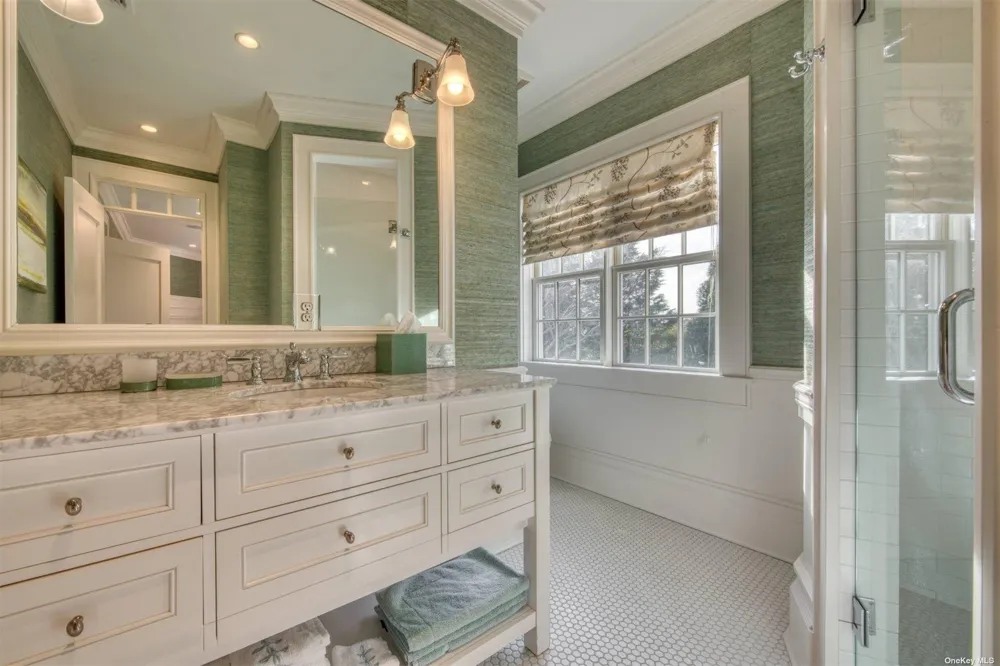 115 Toylsome Lane Southampton, NY 11968