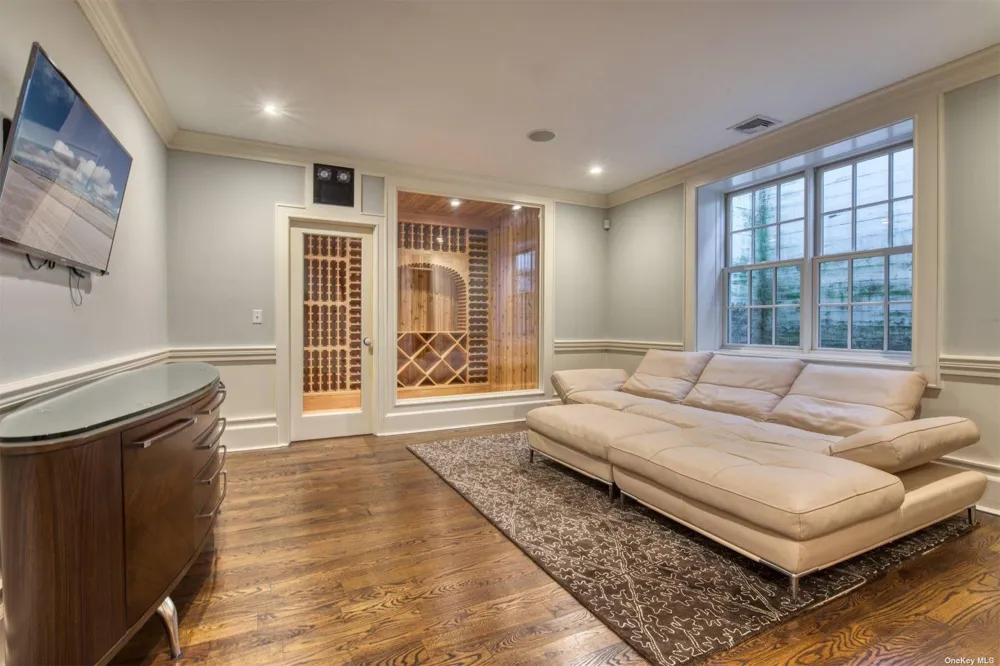 115 Toylsome Lane Southampton, NY 11968