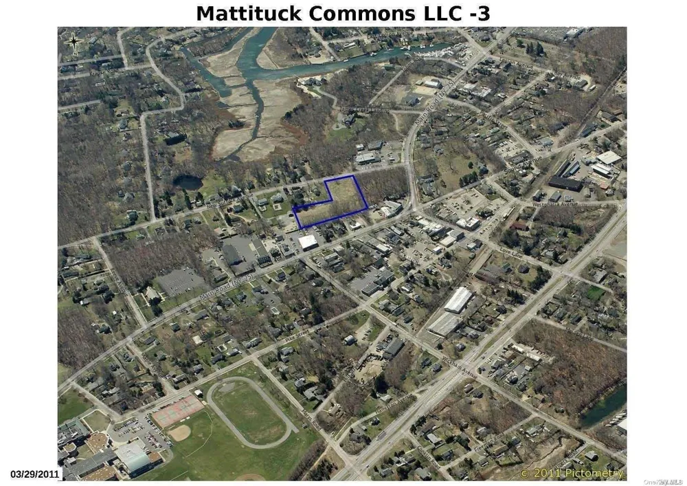 385 New Suffolk Avenue Mattituck, NY 11952