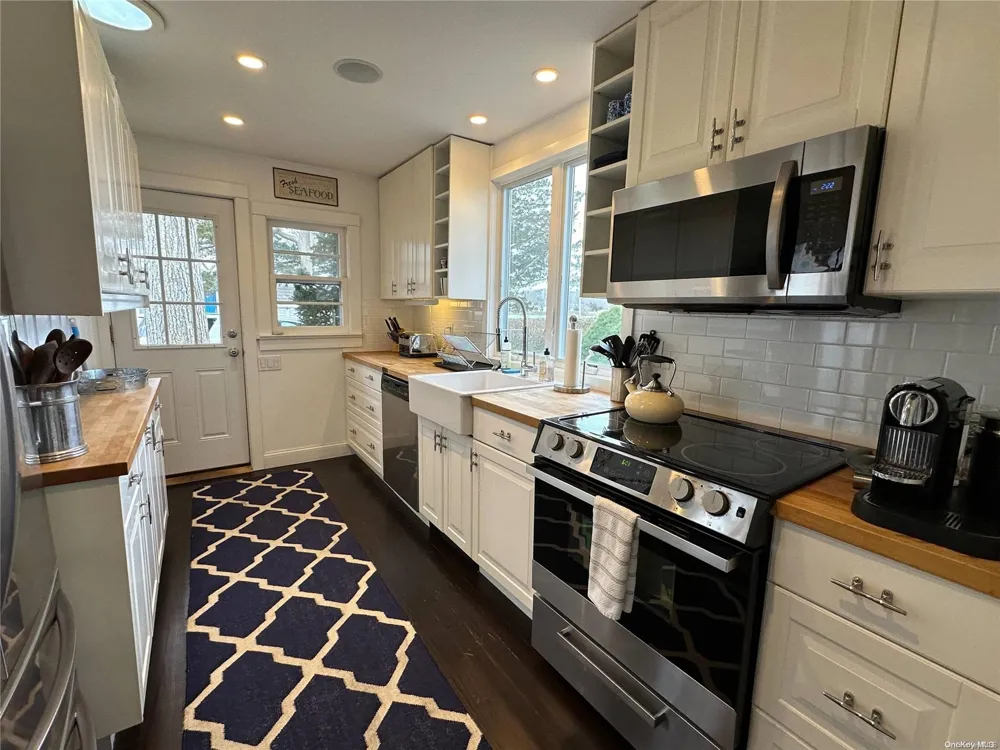 1100 Pine Avenue Southold, NY 11971