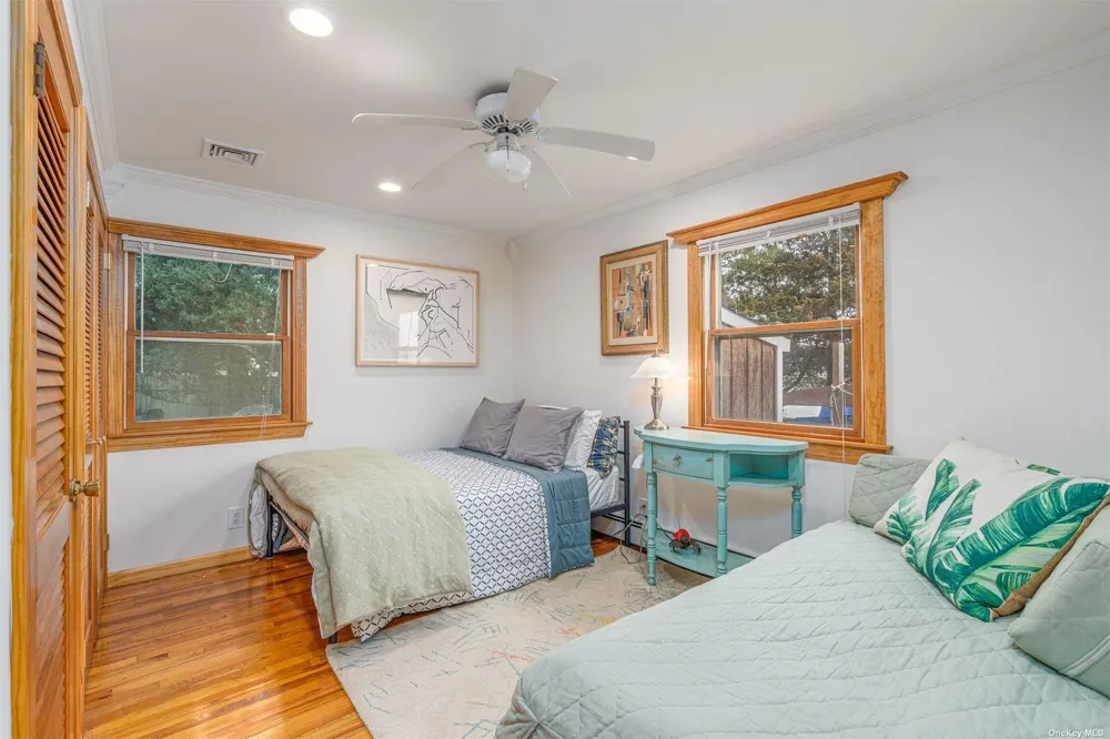 28 Koral Drive Southampton, NY 11968