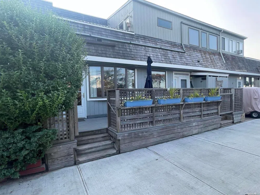 7 Dehnhoff Walk Ocean Beach, NY 11770