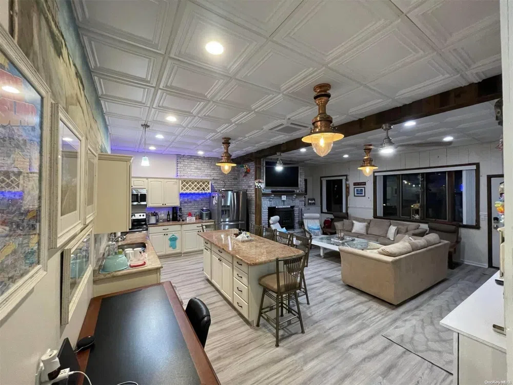 7 Dehnhoff Walk Ocean Beach, NY 11770