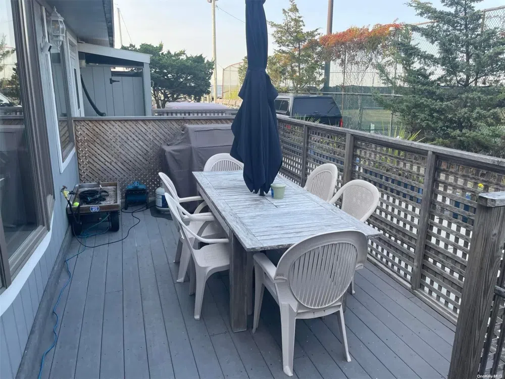 7 Dehnhoff Walk Ocean Beach, NY 11770