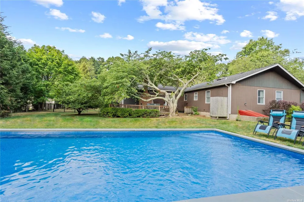 300 Marion Place East Marion, NY 11939