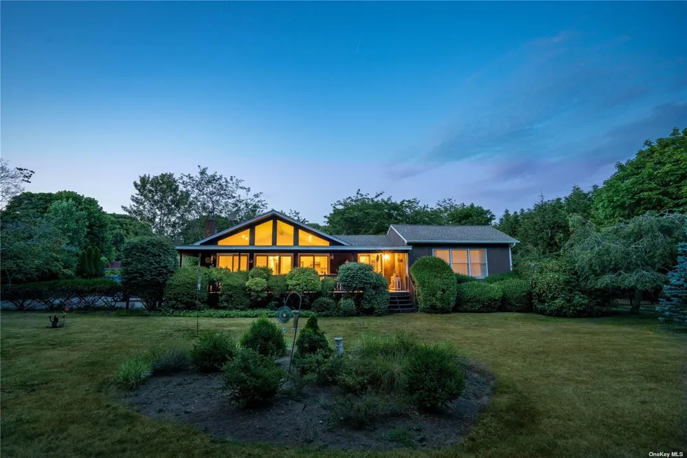 300 Marion Place East Marion, NY 11939