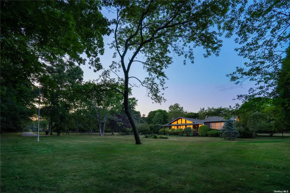 300 Marion Place East Marion, NY 11939