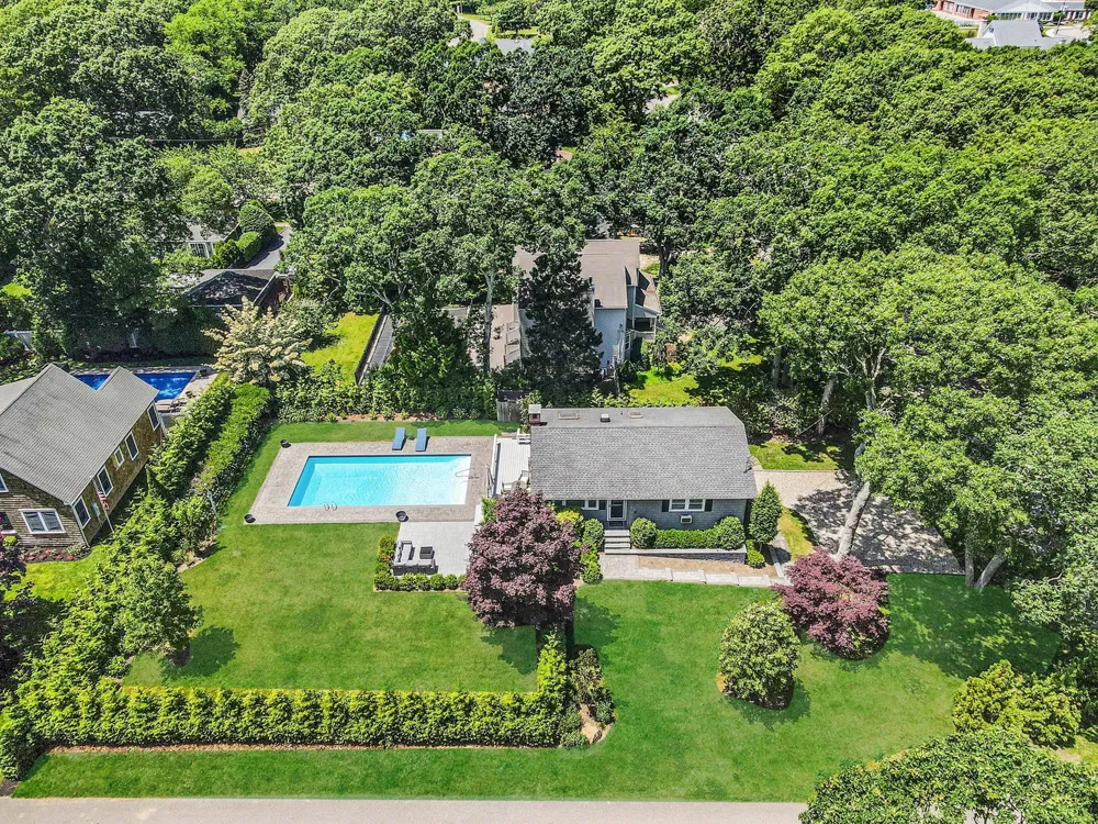 3 Crestview Drive Remsenburg, NY 11960