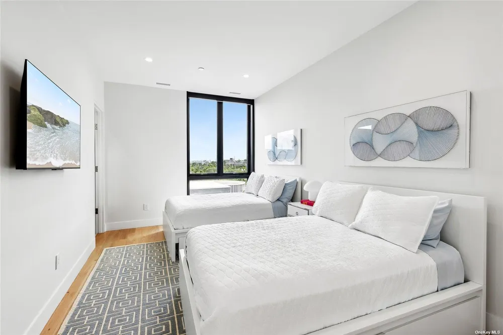 314 Dune Westhampton Beach, NY 11978