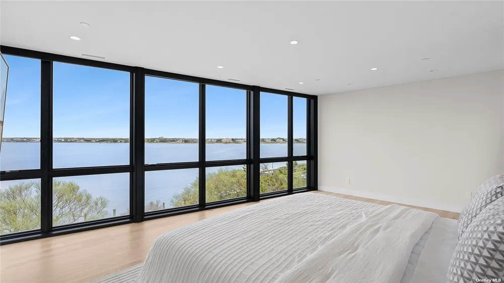 314 Dune Westhampton Beach, NY 11978
