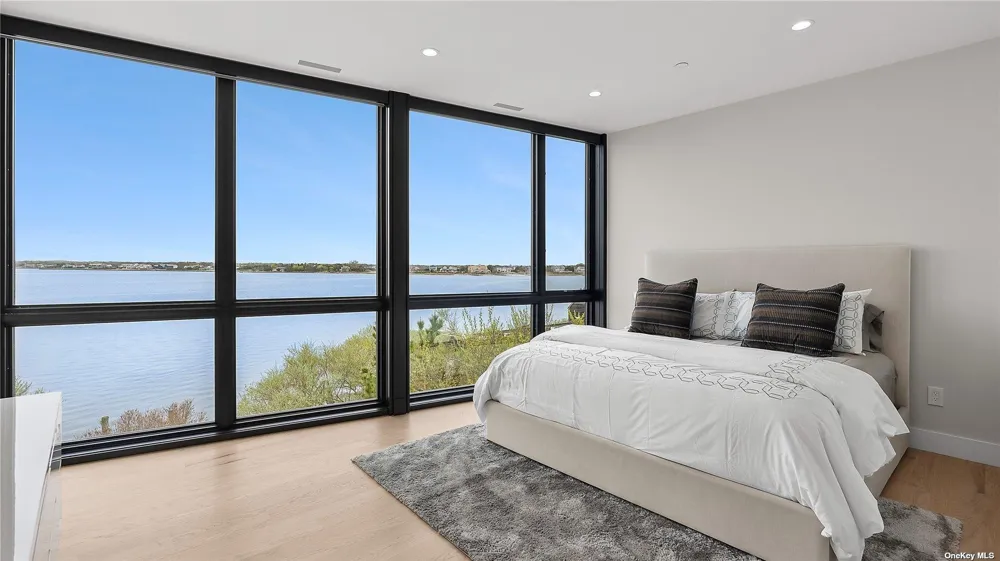 314 Dune Westhampton Beach, NY 11978