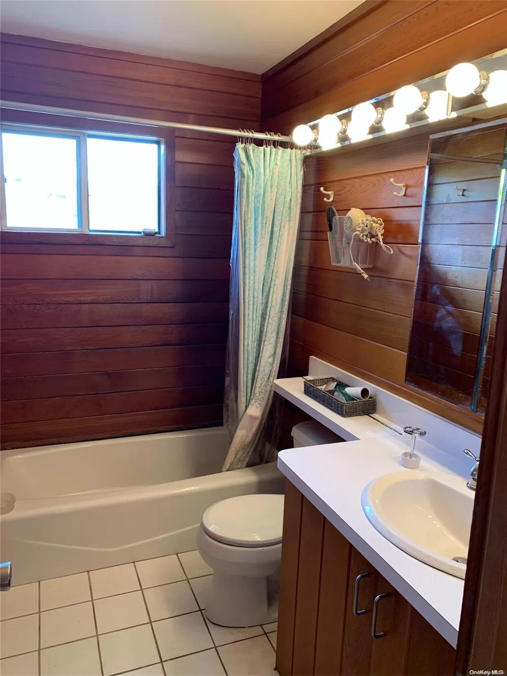 6 Sloop Walk Ocean Beach, NY 11770