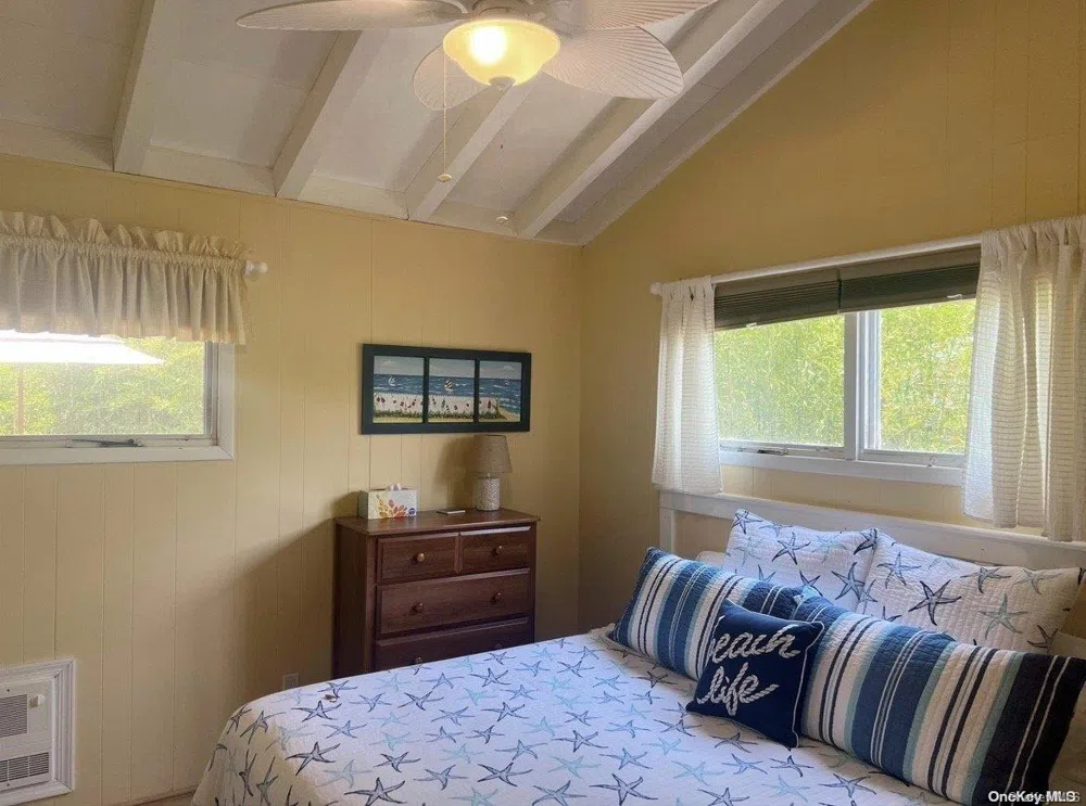 892 Evergreen Walk Ocean Beach, NY 11770