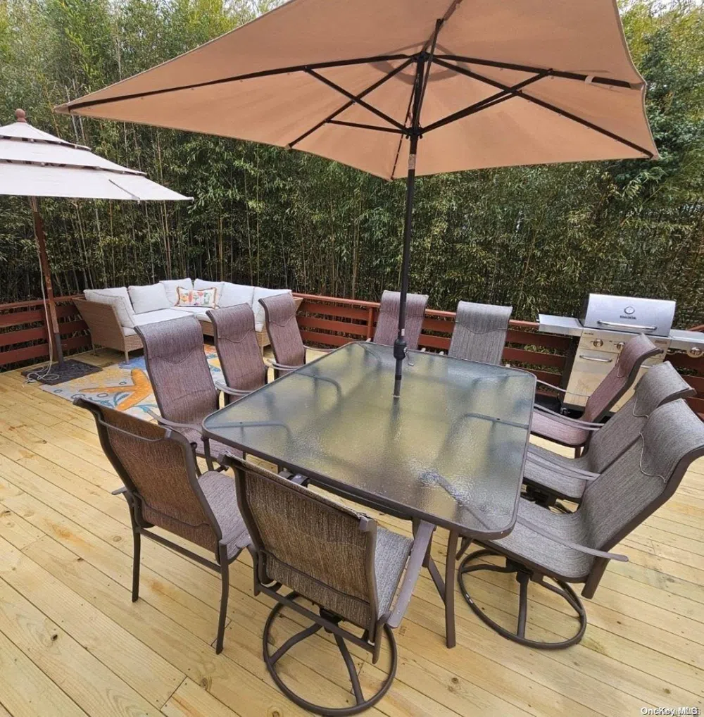 892 Evergreen Walk Ocean Beach, NY 11770