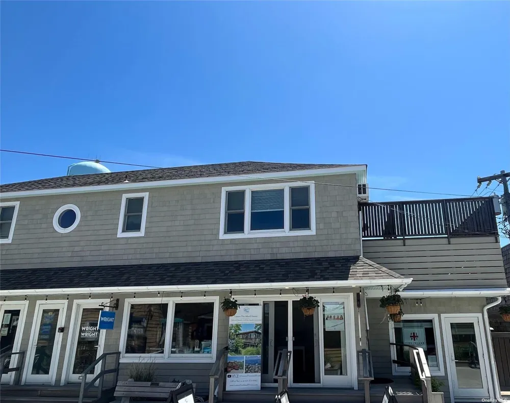 786 Evergreen Walk Ocean Beach, NY 11770