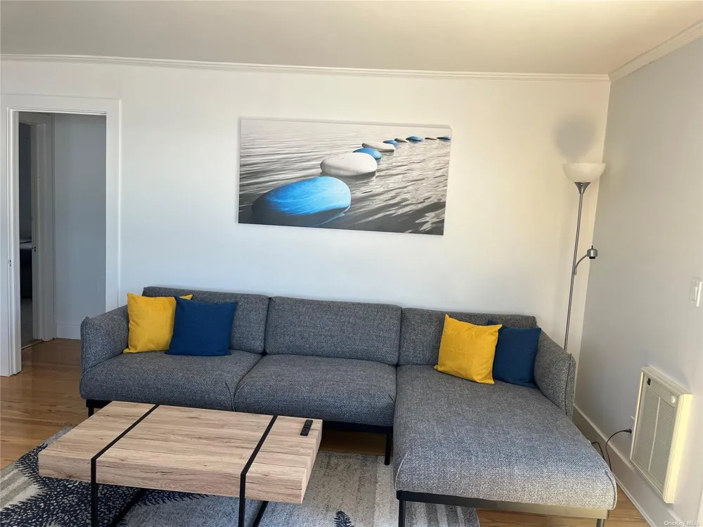 786 Evergreen Walk Ocean Beach, NY 11770