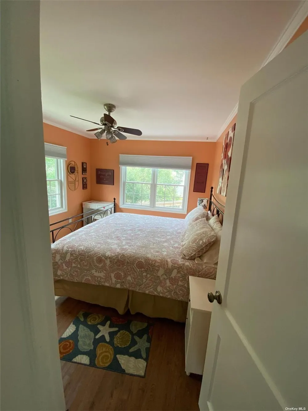 182 Cottage Walk Ocean Beach, NY 11770