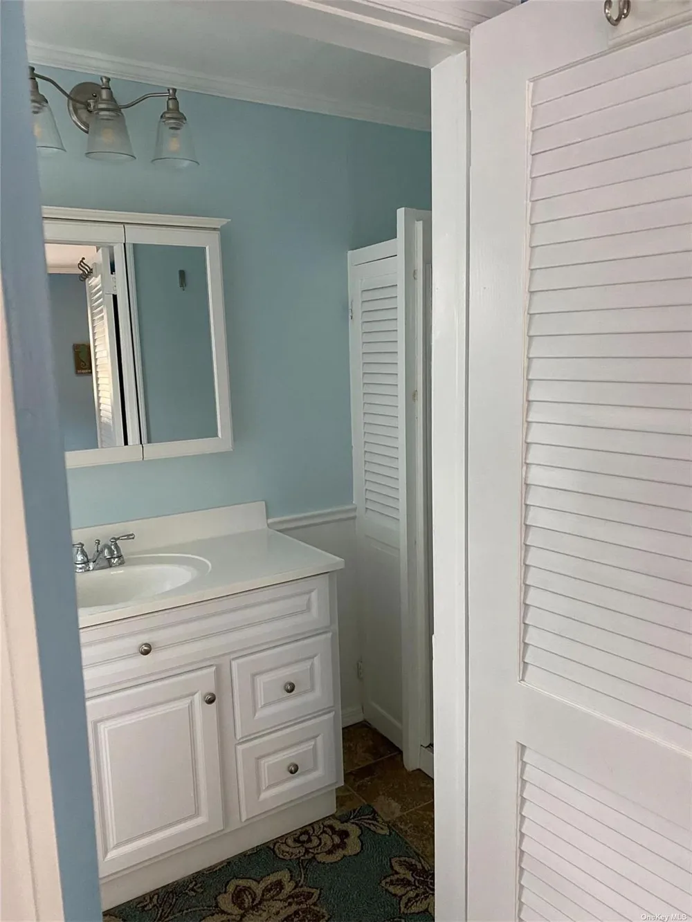 182 Cottage Walk Ocean Beach, NY 11770