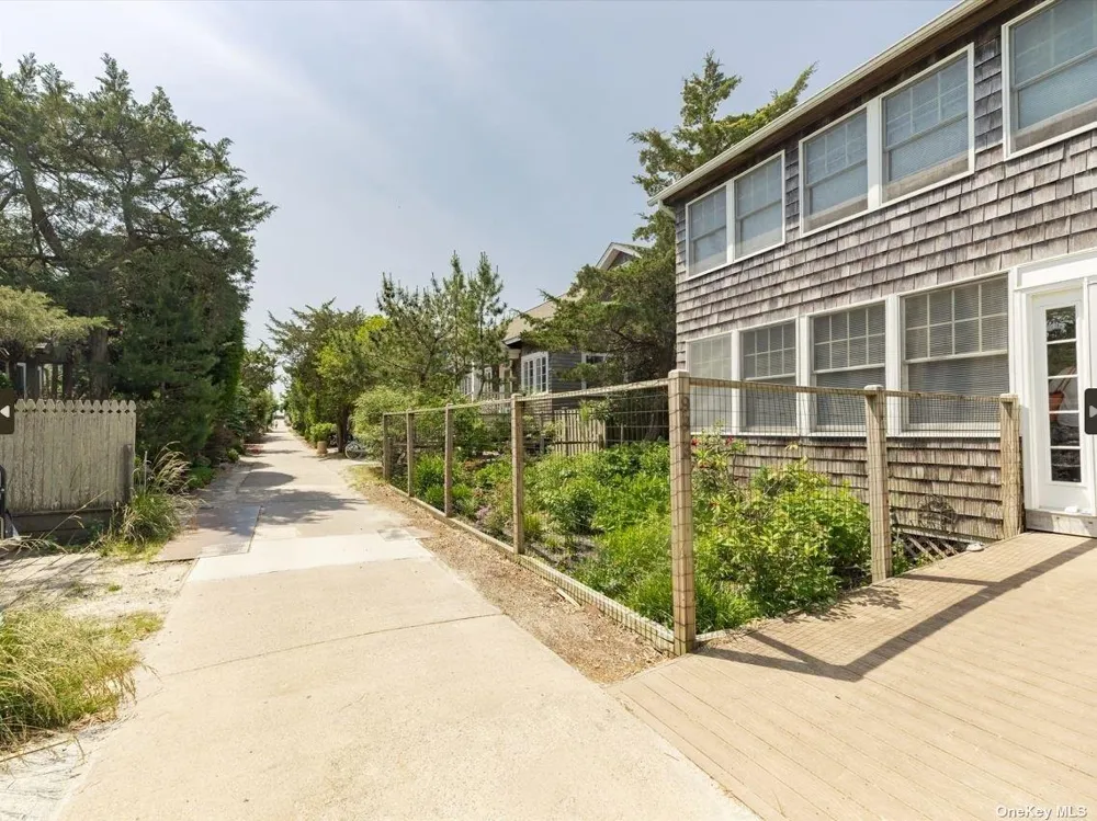 993 Surfview Walk Ocean Beach, NY 11770