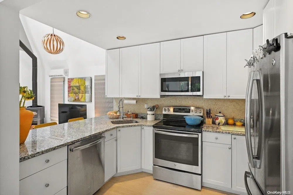 2 William Way Southampton, NY 11968