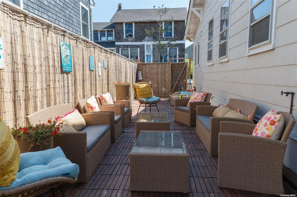 180 Cottage Walk Ocean Beach, NY 11770