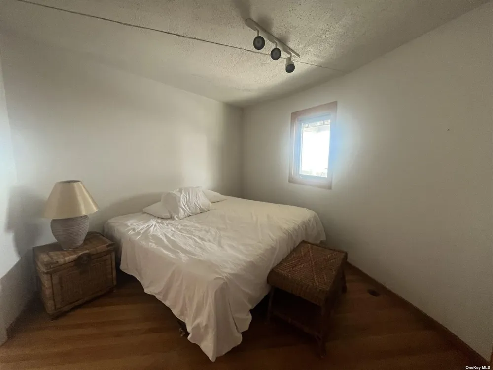 85 Bungalow Walk Ocean Beach, NY 11770