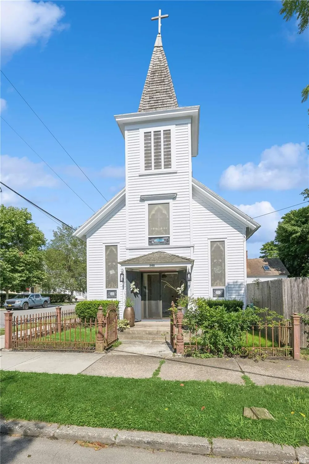 248 5th Avenue Greenport, NY 11944