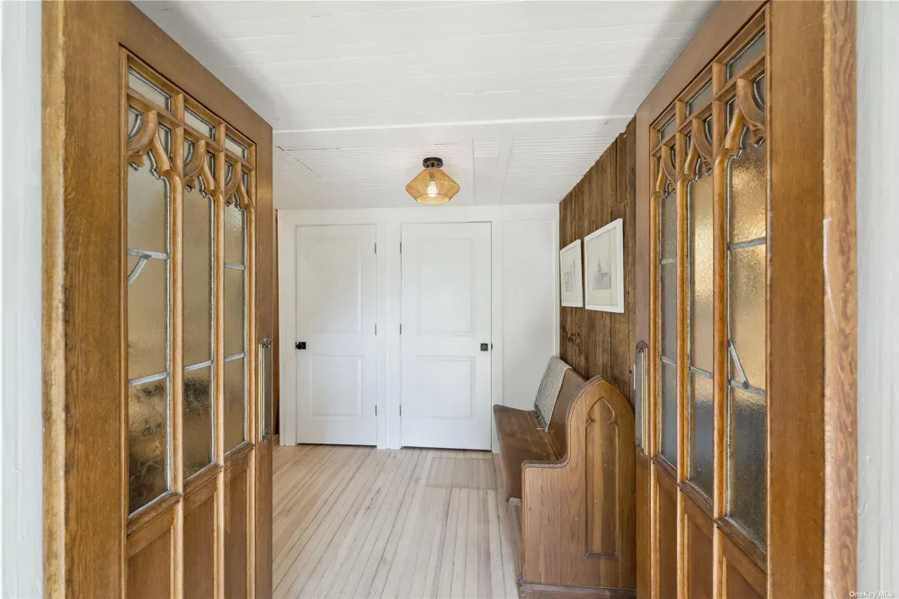 248 5th Avenue Greenport, NY 11944