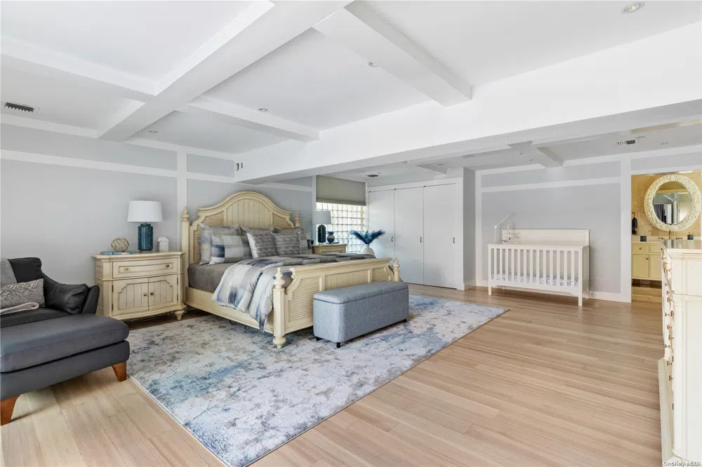 241 Asharoken Avenue Asharoken, NY 11768