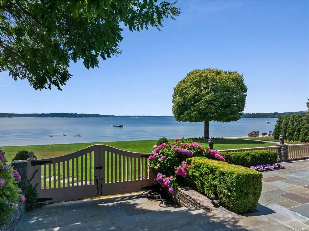 241 Asharoken Avenue Asharoken, NY 11768